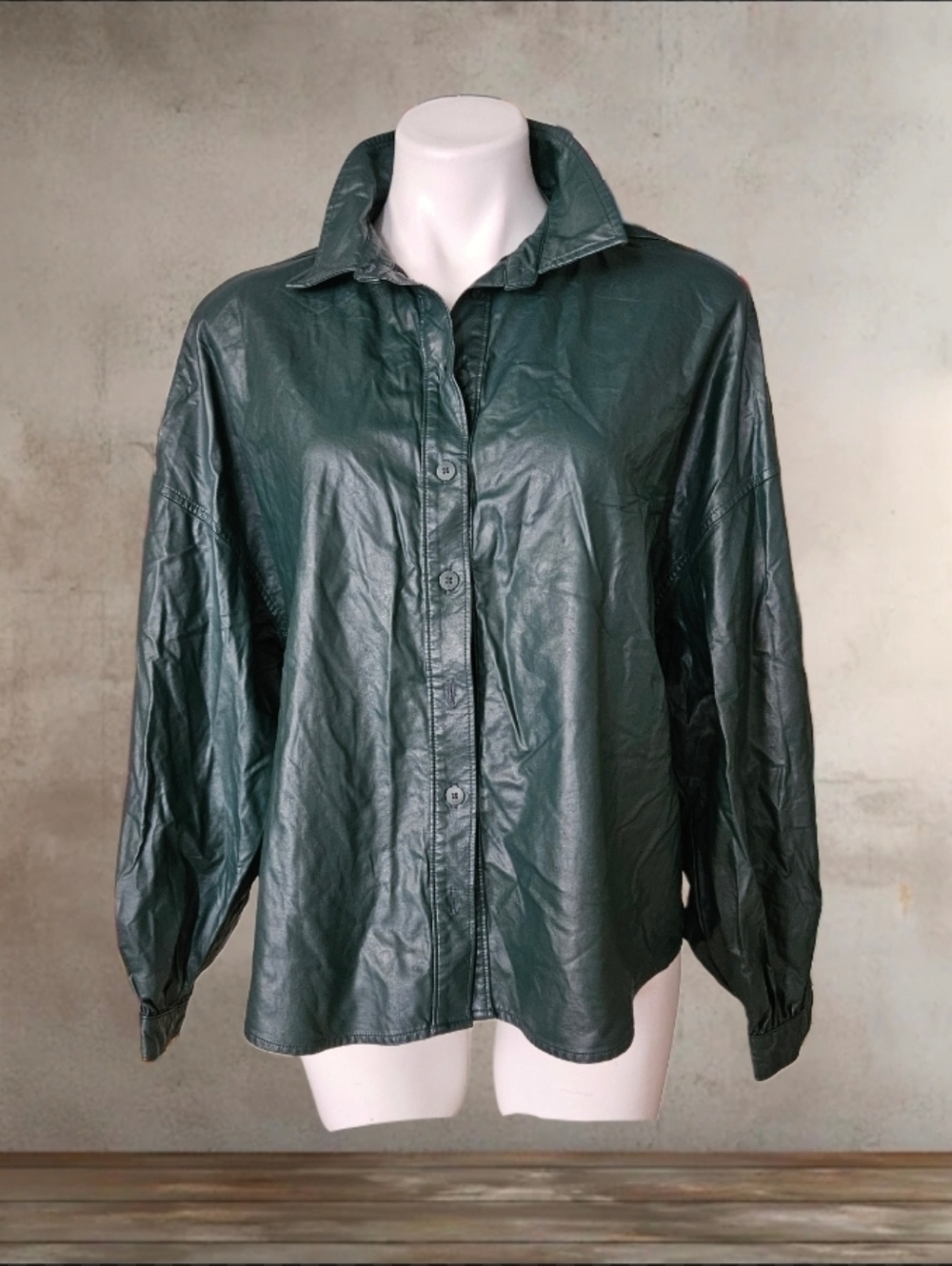 NWOT/ Prologue Green Boxy Notched Collar Button Down Shirt Medium